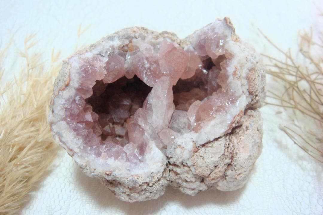 希少‼ 天然石 原石 鉱物 ジオード ピンクアメシスト 2