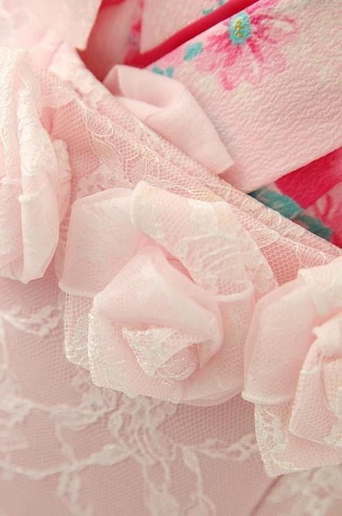 七五三　女の子　３歳　着物　被布　レース　リボン