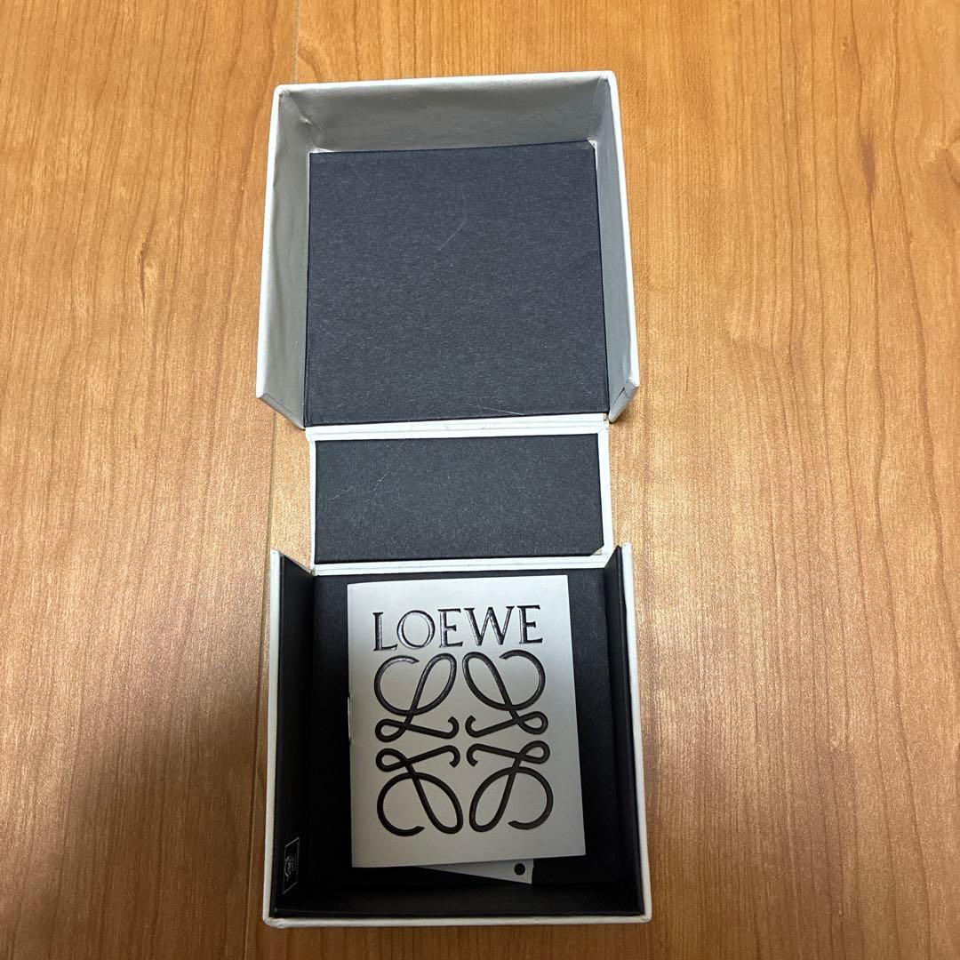 LOEWE メタル キーホルダー ポーチ付き