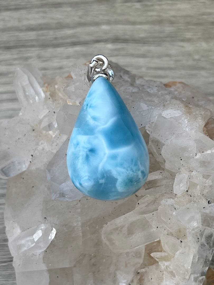 天然石☆高品質！ラリマーしずく型ペンダントップ☆透明感高いブルー＆模様が美しい！