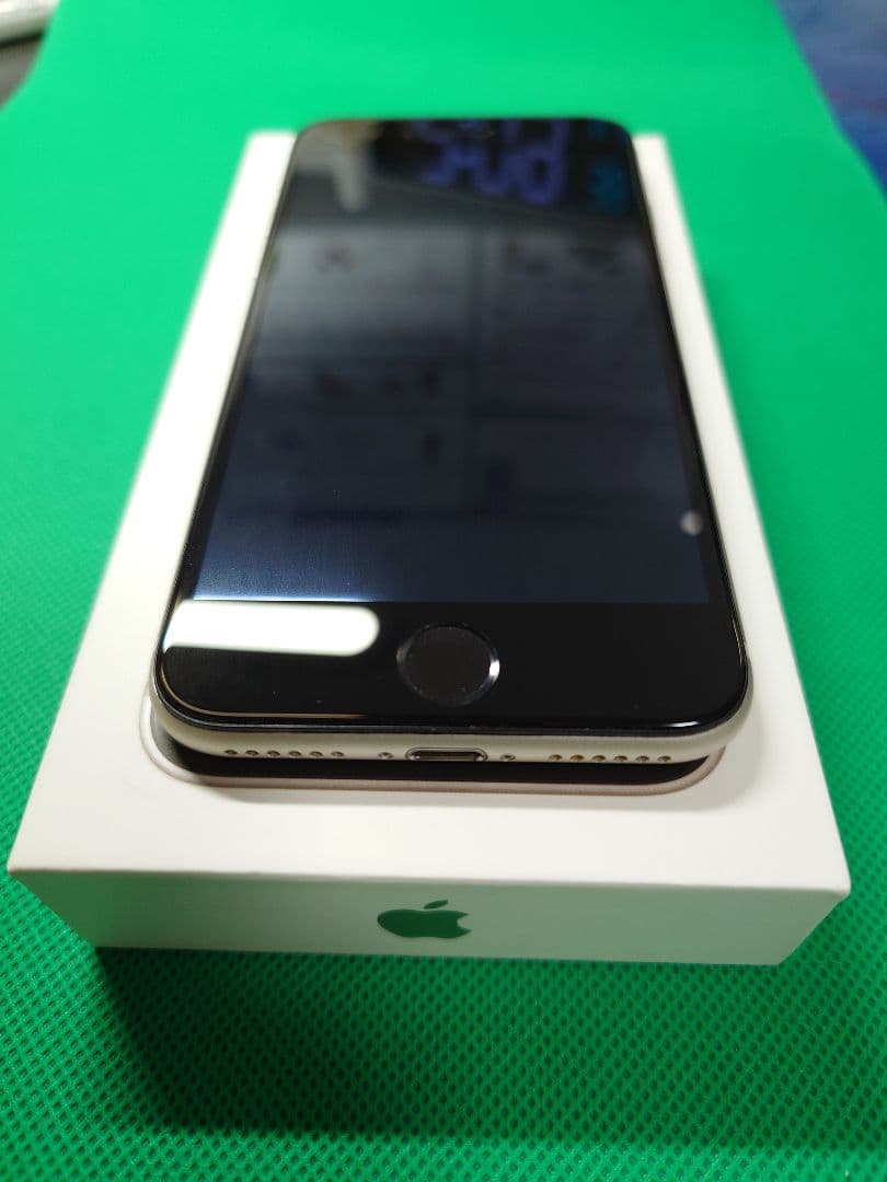 【新品品質/即発送】iPhone SE 第3世代 100% 64GB SIMフリ