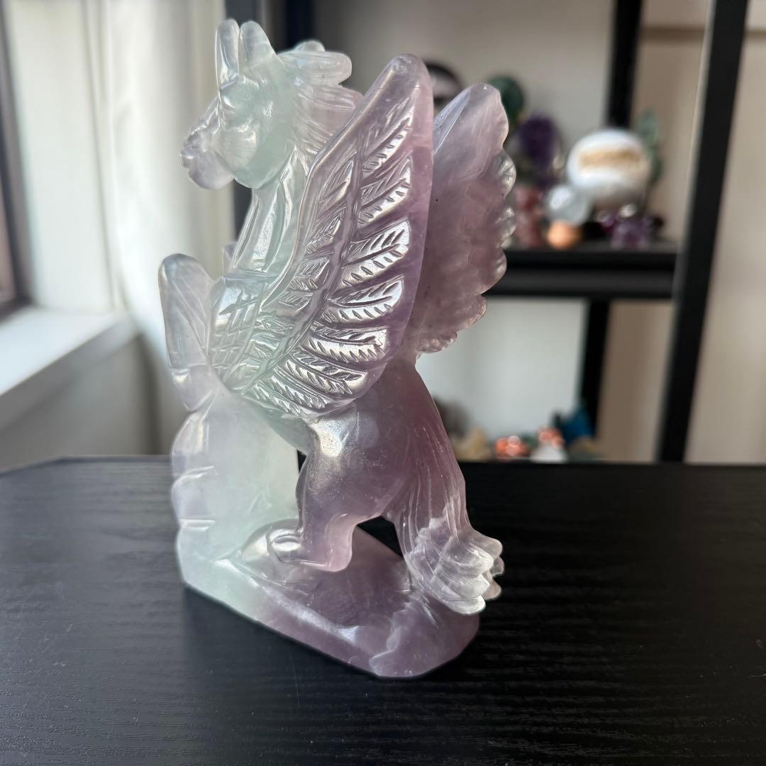 天然石フローライトのユニコーン　置物　彫物NO.120512