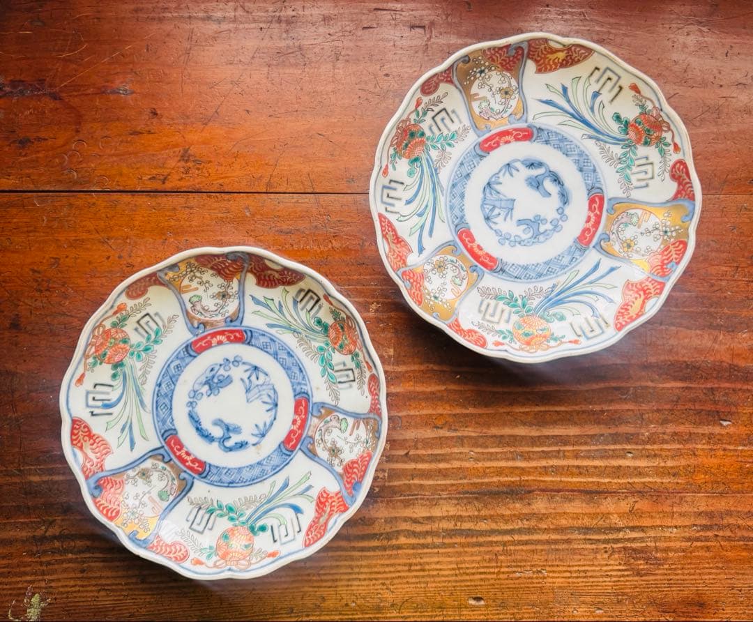 みゆ様　ご確認用　２枚　骨董皿　伊万里　アンティーク皿　金彩色絵草化文一枚 和食