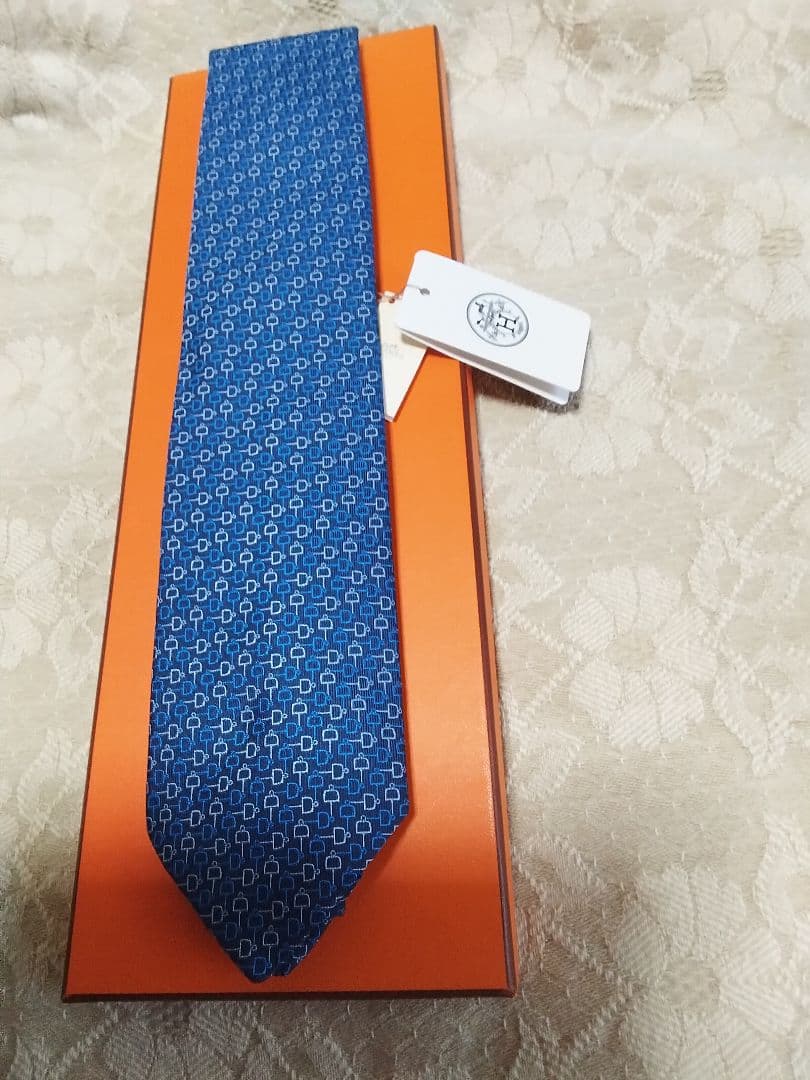 エルメス ネクタイ ネイビー 箱付き