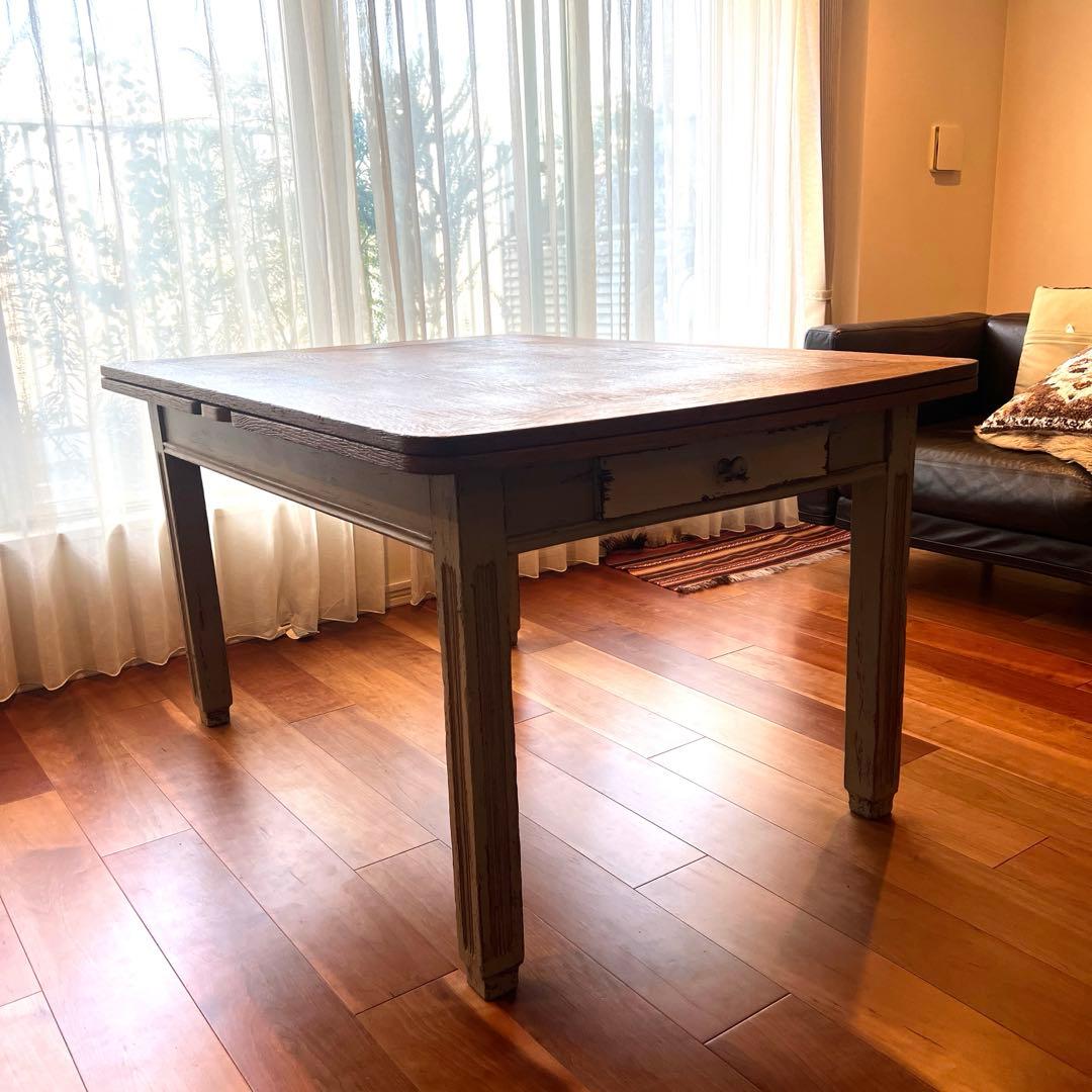 フランスアンティーク　ダイニングテーブル