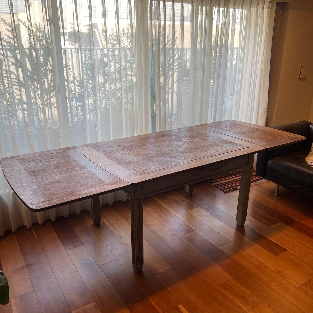 フランスアンティーク　ダイニングテーブル