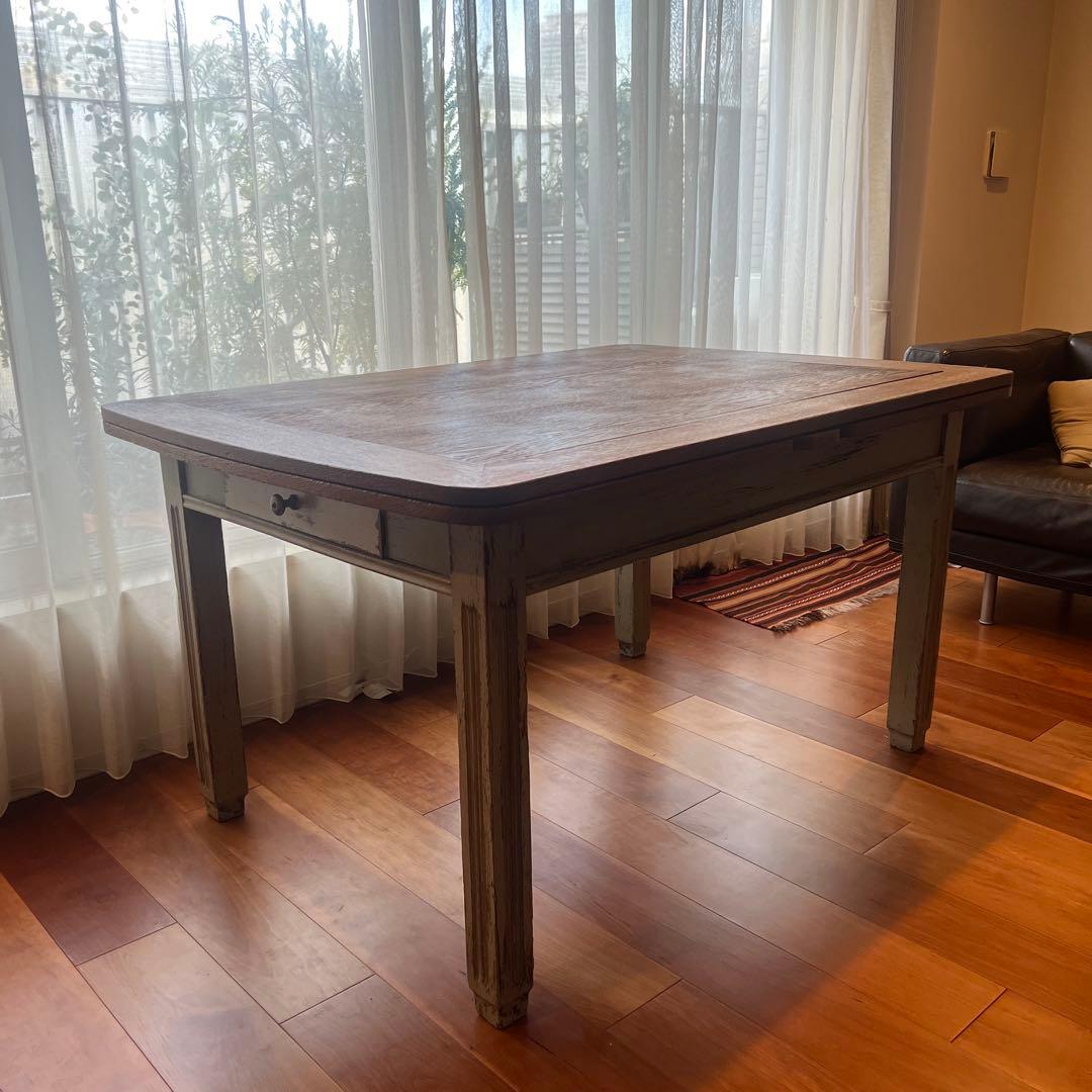 フランスアンティーク　ダイニングテーブル