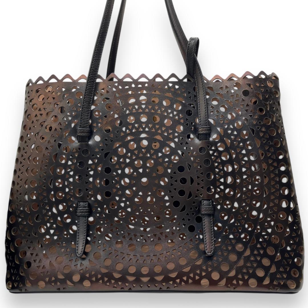 ご予約のお品　Alaïa アライア ショルダー トートバッグ MINA 32