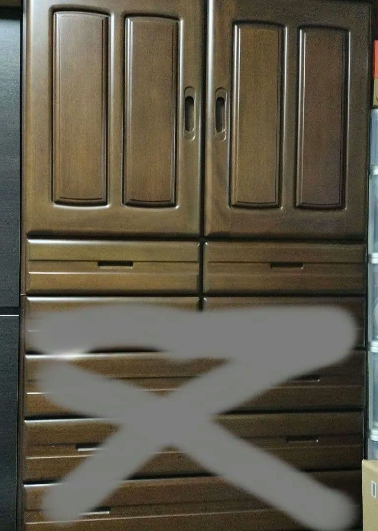 ダークブラウン木製和箪笥　 2扉8引き出し　（上部）引出し下1段　開き部分