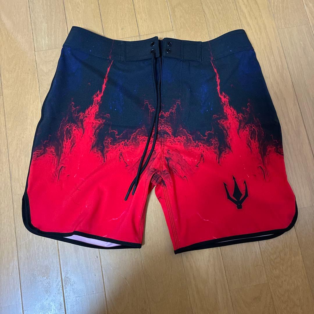 [FIED] ファイド 15インチ メンズフィジークボードショーツ 28サイズ