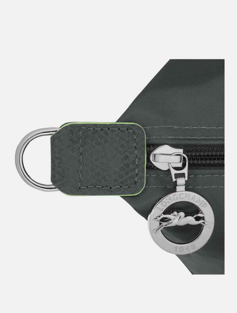 正規品　新品未使用　ル プリアージュ トラベルバッグ （伸縮可能） グラファイト