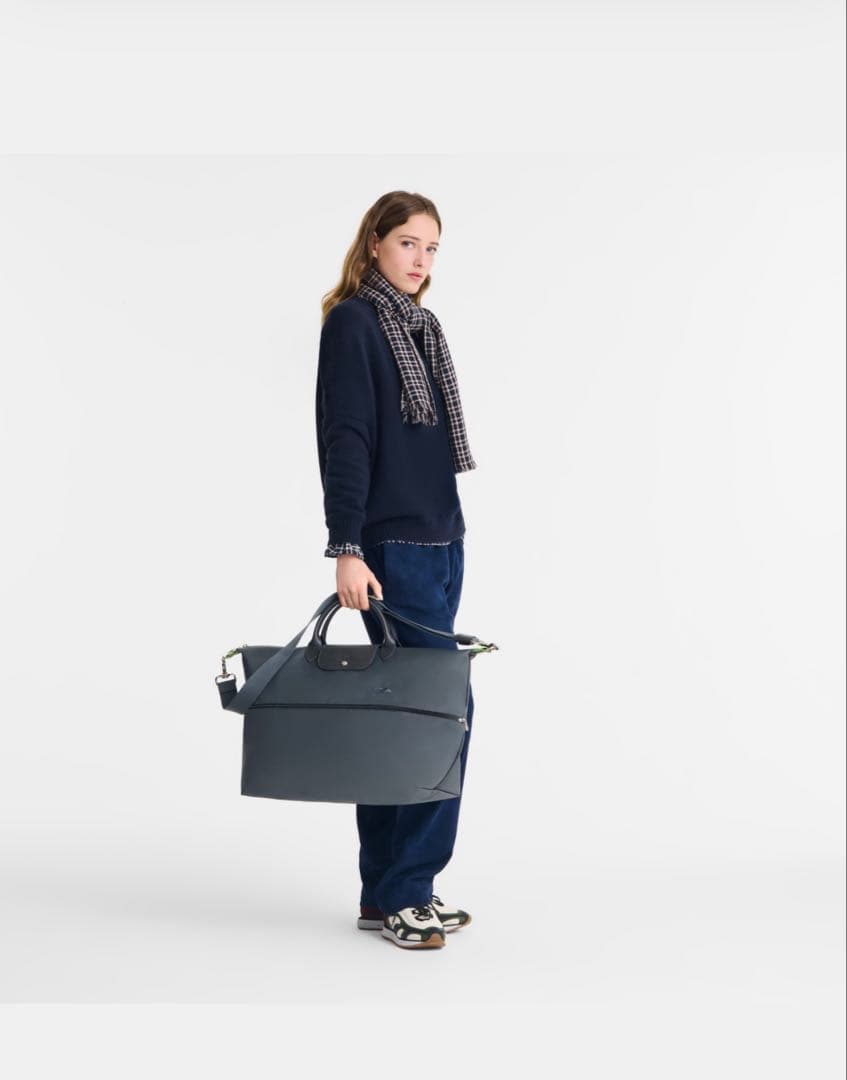 正規品　新品未使用　ル プリアージュ トラベルバッグ （伸縮可能） グラファイト