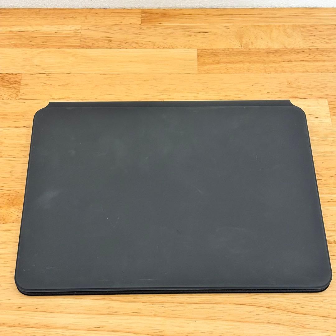 Applei Pad Magickeyboard 11インチ MXQT2J/A