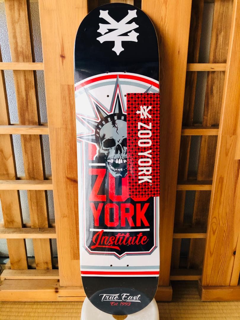 INDYチタン合金トラック同等品使用　Zoo York　8.0コンプリート