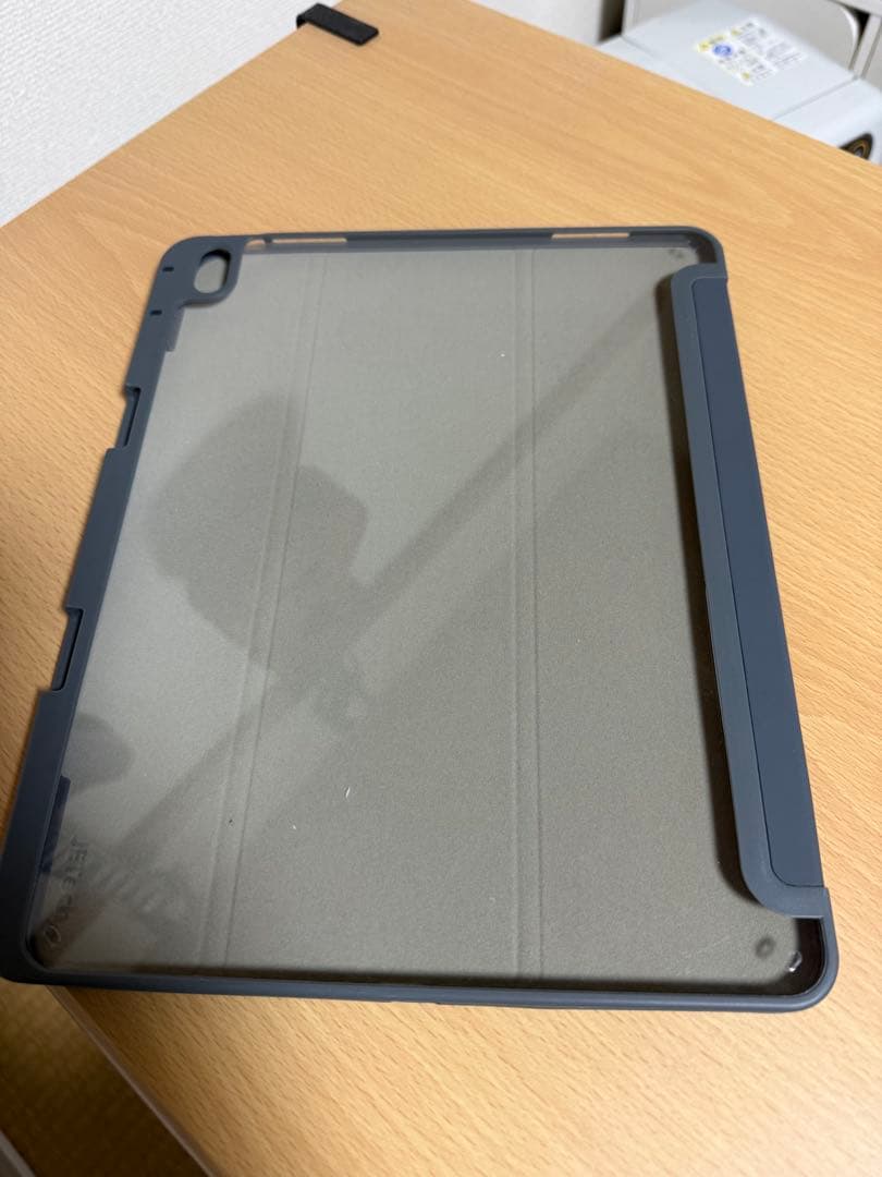 iPad Air(M3) 13インチ 128GB　純正マジックキーボード付