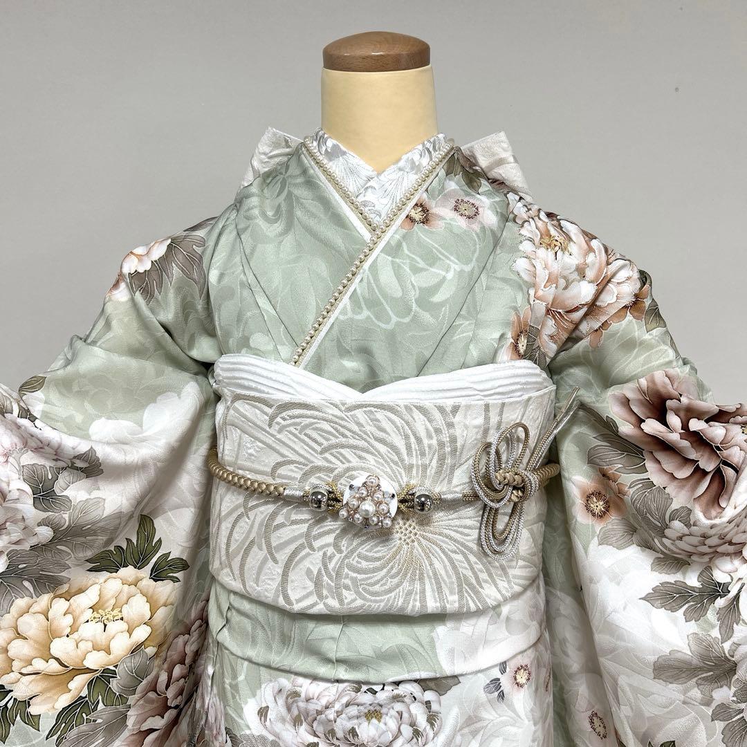 上品なくすみグリーンの牡丹と菊の振袖フルセット