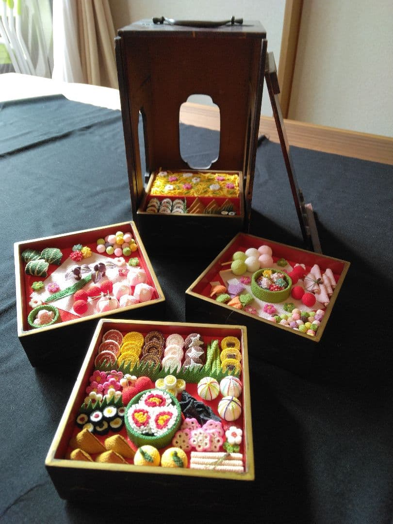 ミニチュア重箱縮緬細工食品
