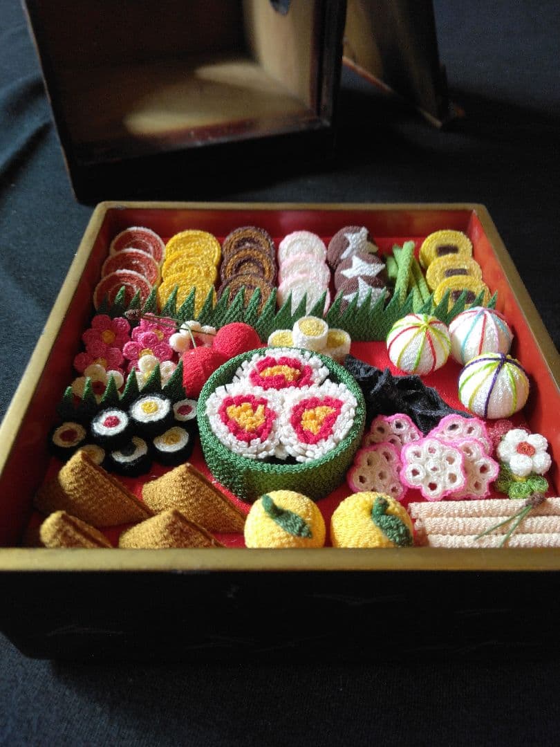 ミニチュア重箱縮緬細工食品
