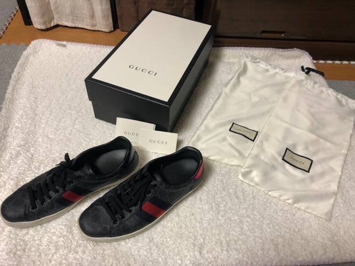 GUCCIスニーカー★サイズ8ハーフ★