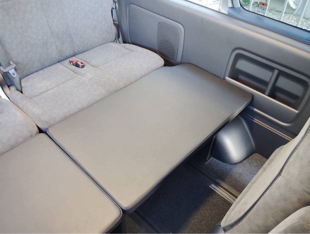 ハイエース ファインテックツアラー フレックス スマートベッドキット 新車外し