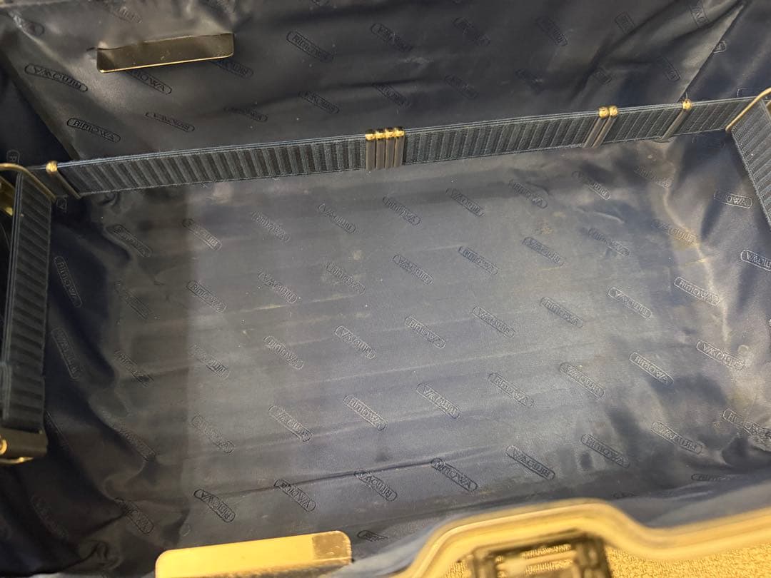 リモワ ビューティケース メイクボックス