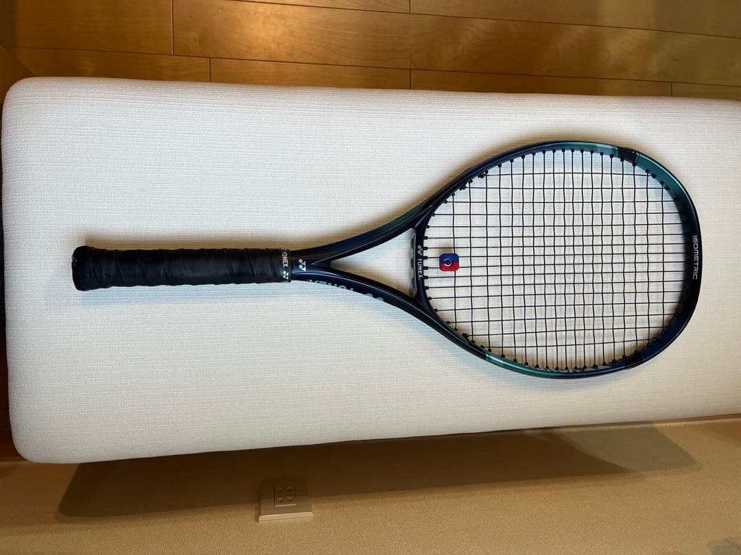 ヨネックス　イーゾーン100