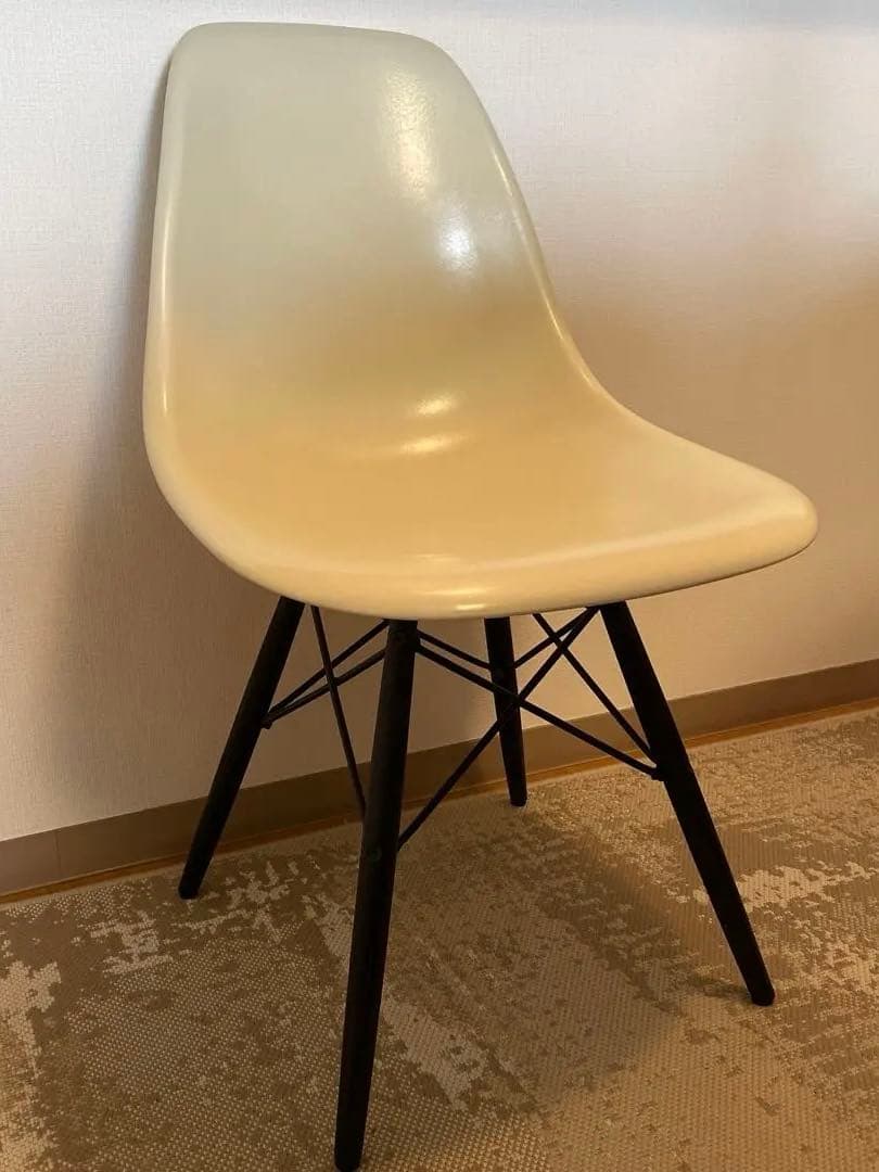 Herman Miller BKEN111E 椅子 クリーム色