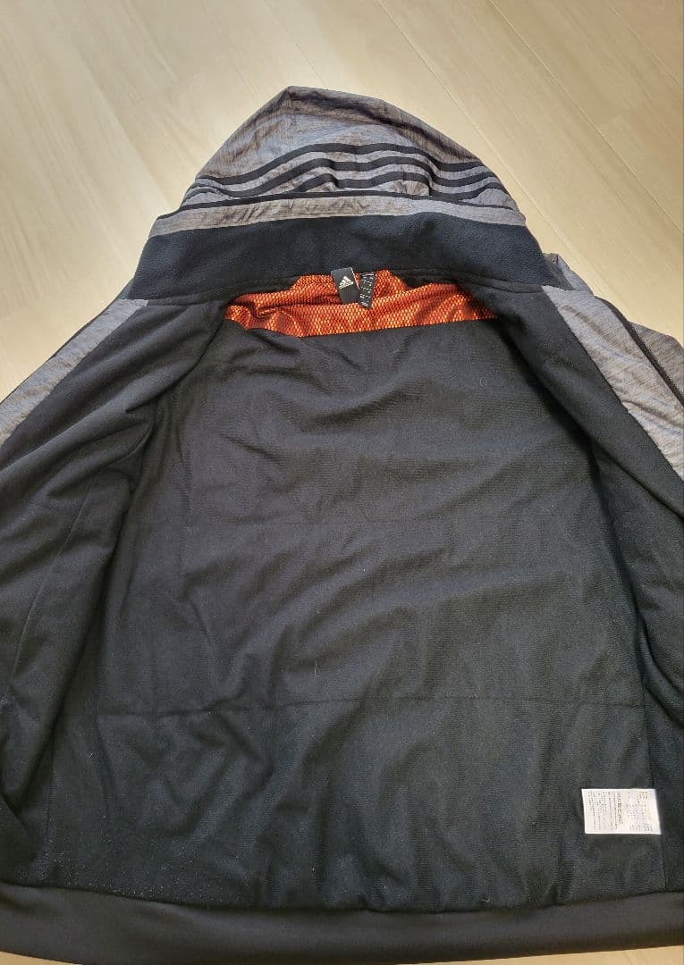 adidas ウインドブレーカー（ジャージ）セットアップ2着セット L・Mサイズ