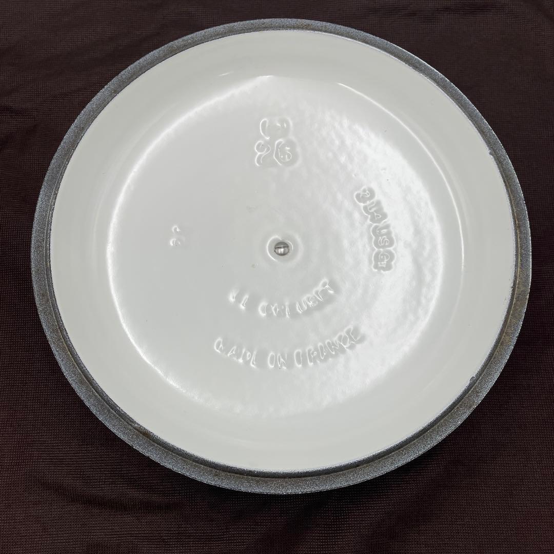 美品 ル・クルーゼ ビュッフェ・キャセロール 26cm ホワイト 浅型両手鍋