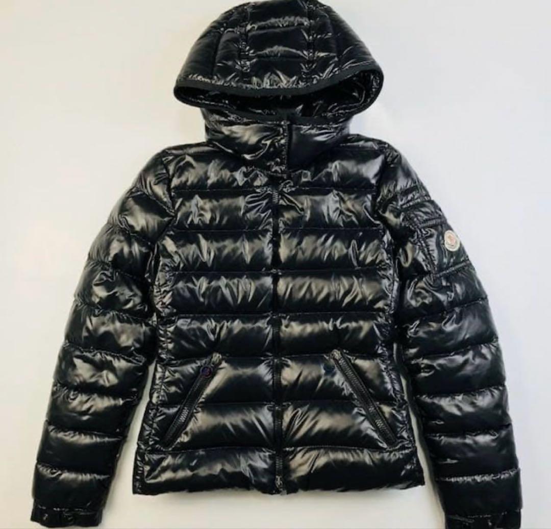 モンクレール・BADY ワッペンフード付 ダウンジャケット （00）