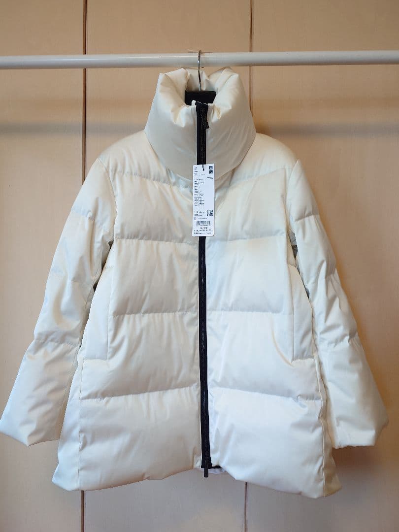 UNIQLO　+J復刻ダウンボリュームジャケット　Lサイズ　オフホワイト