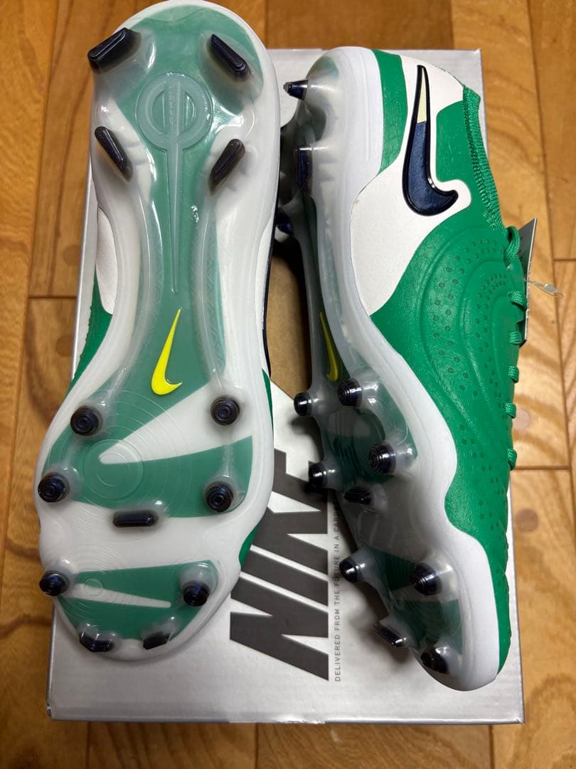 新品　大特価　限定　ナイキ　レジェンド 10 エリート FG LV8 26.5