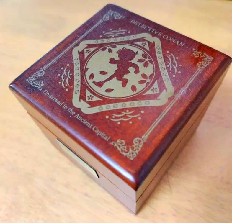 名探偵コナン 迷宮の十字路　木製オルゴール