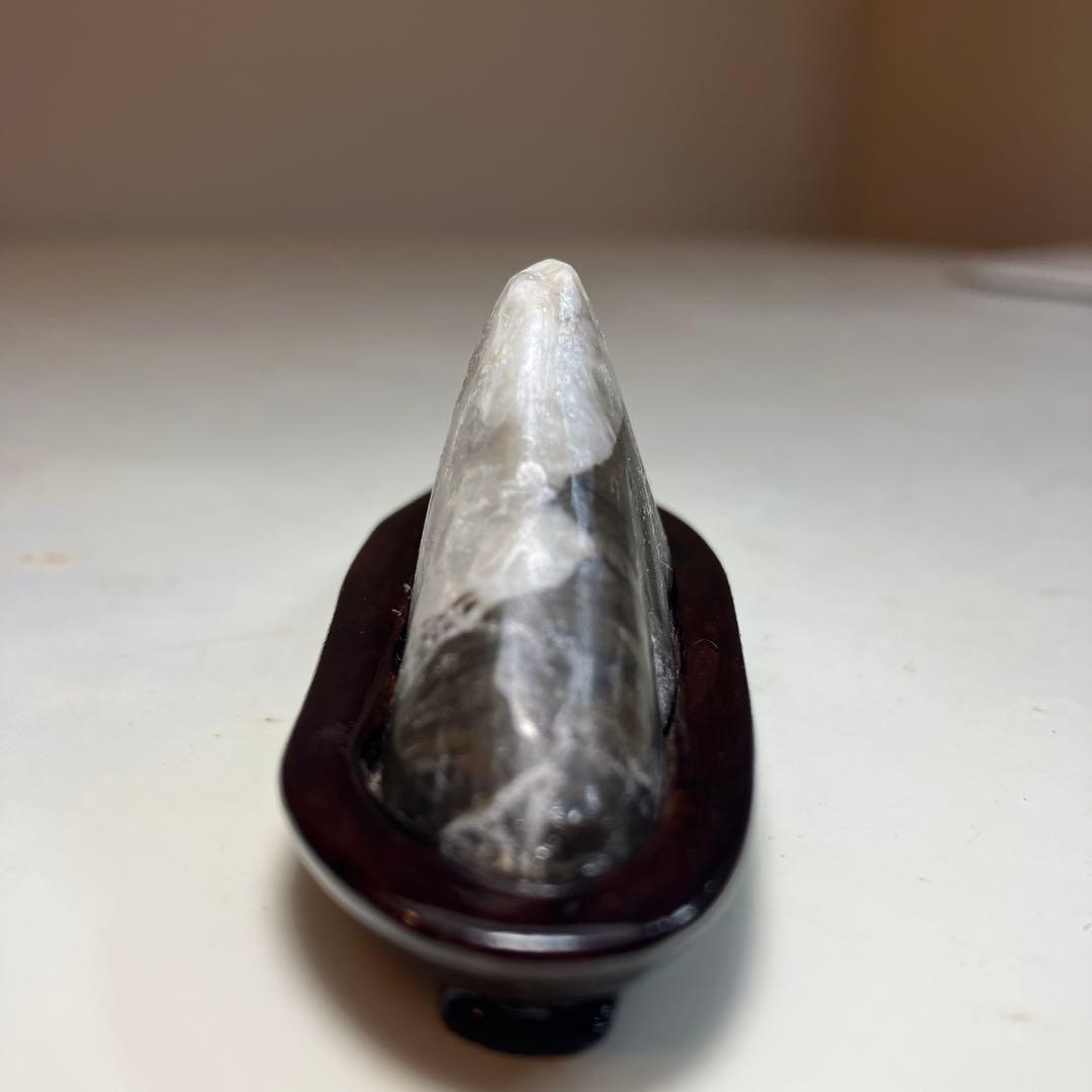 平*園様 富士山　山型水石 黒白のコントラスト