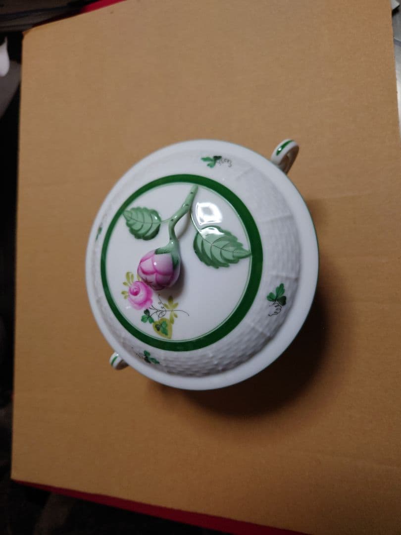 花柄白磁菓子入れ　2客