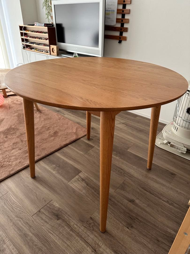 大塚家具　木製円形ダイニングテーブル