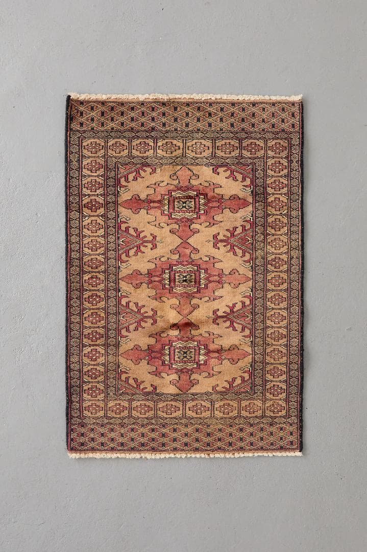 ヴィンテージラグ　トライバルラグ　ラホール産（89×59cm）茶　ベージュ　赤