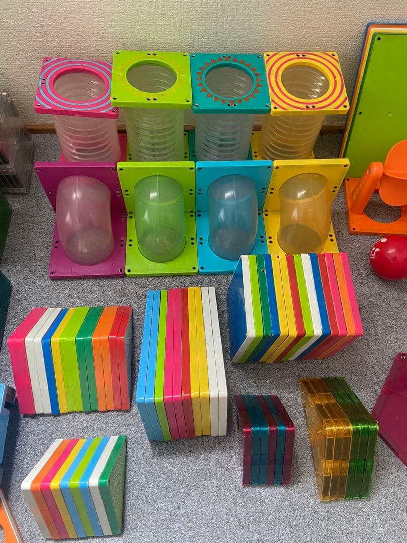 ピタゴラス2セット分　146ピース　マグネットプレート　磁石パズル　知育おもちゃ