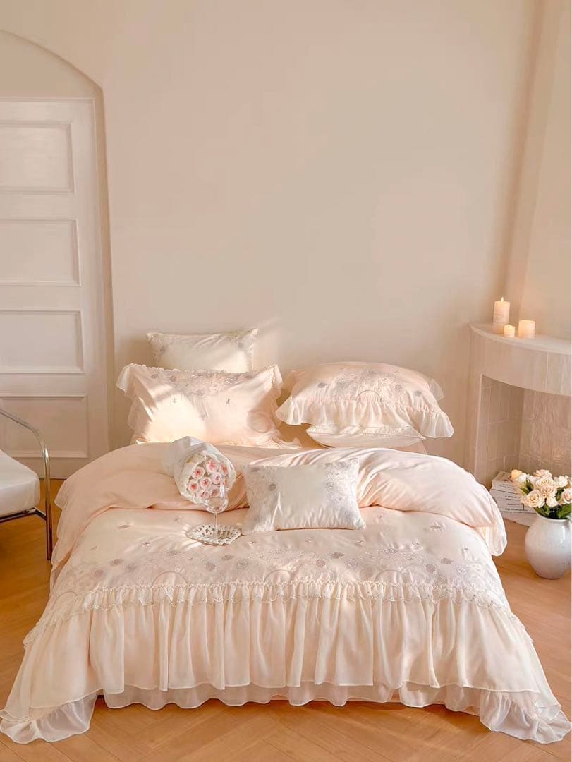クリーム色 フリル付きダブル寝具セット
