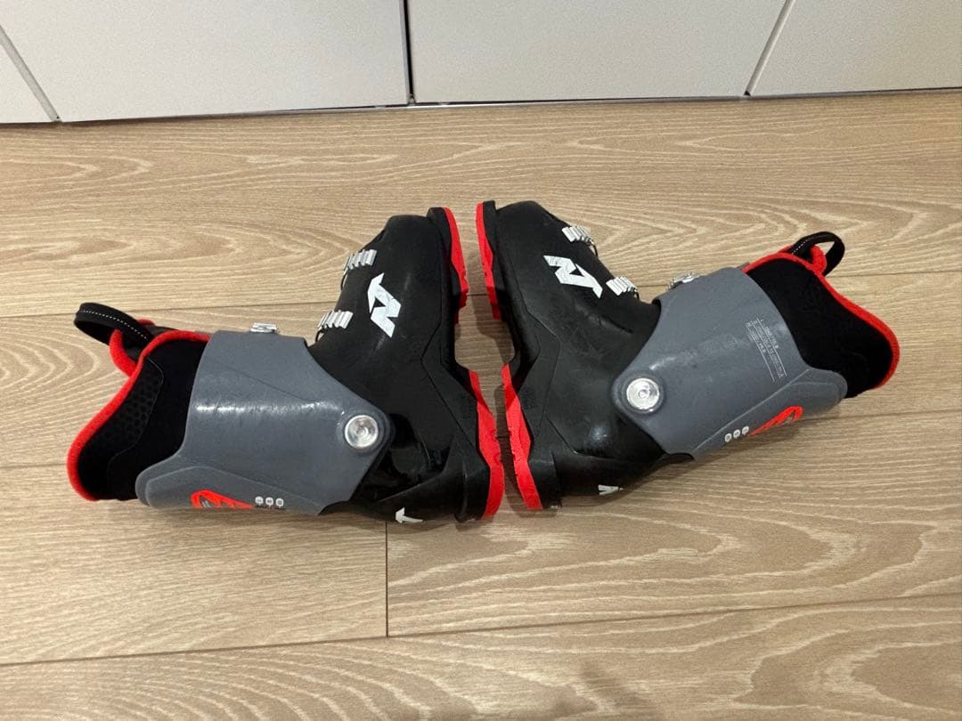 NORDICA ノルディカ ジュニアスキー ブーツスピードマシン J3 23.5