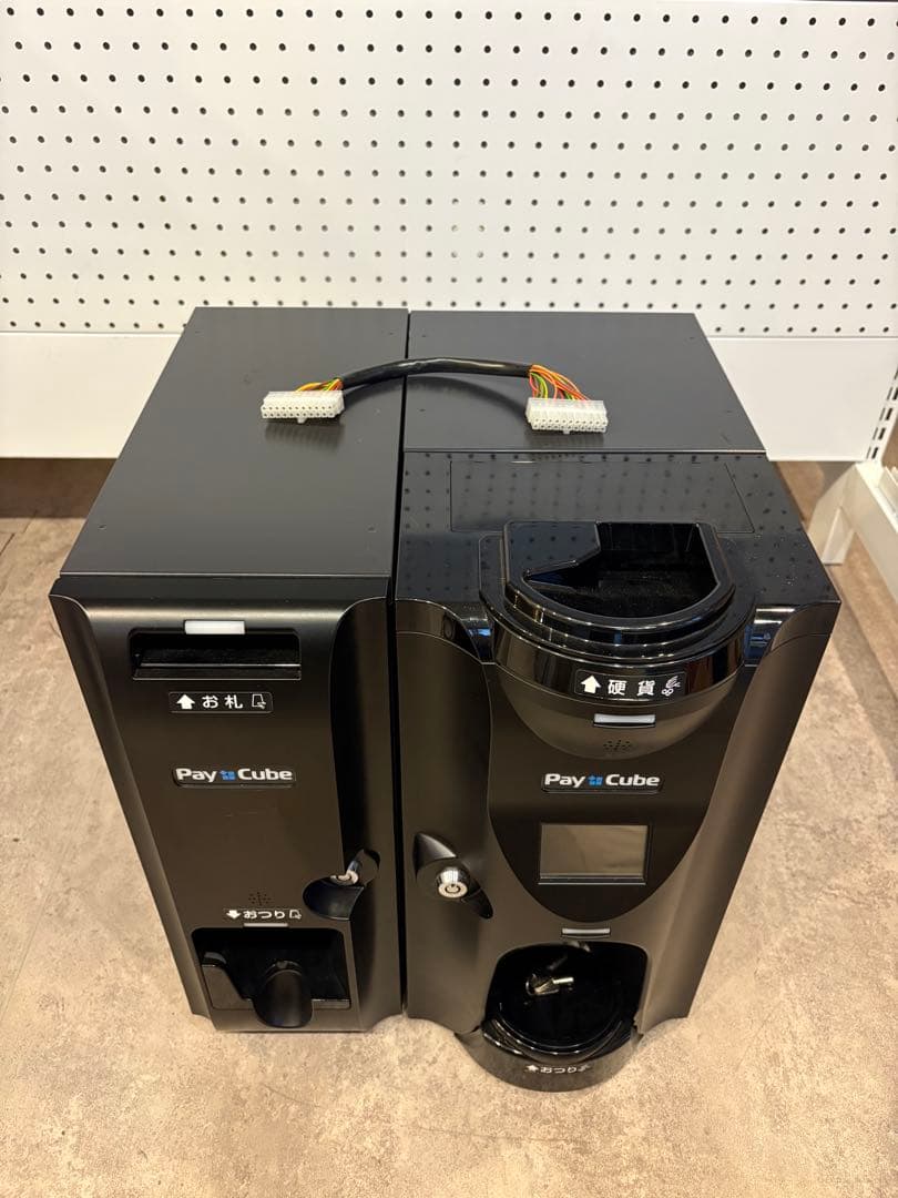 Pay Cube 自動精算機 自動釣銭機