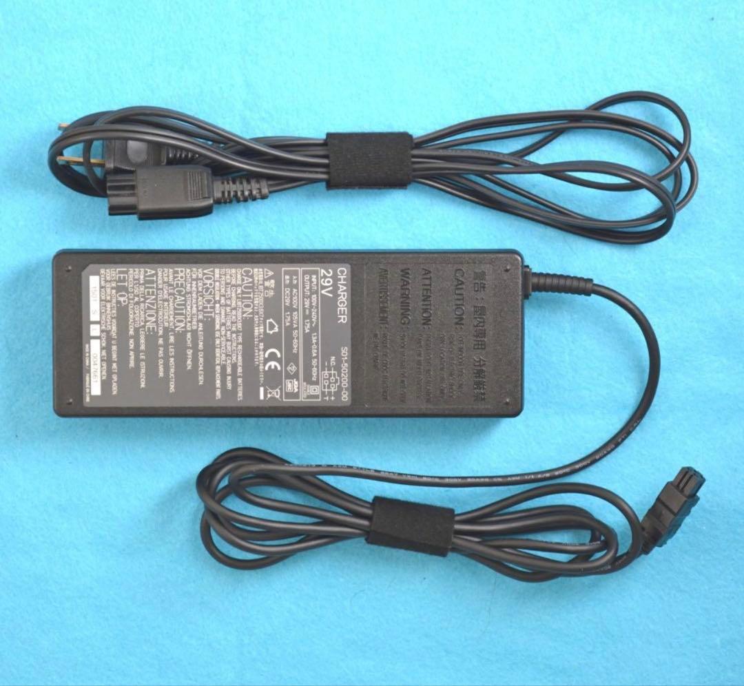サンスター技研　⭐️電アシ自転車バッテリー充電器⭐️新品箱入り⭐️入手困難品