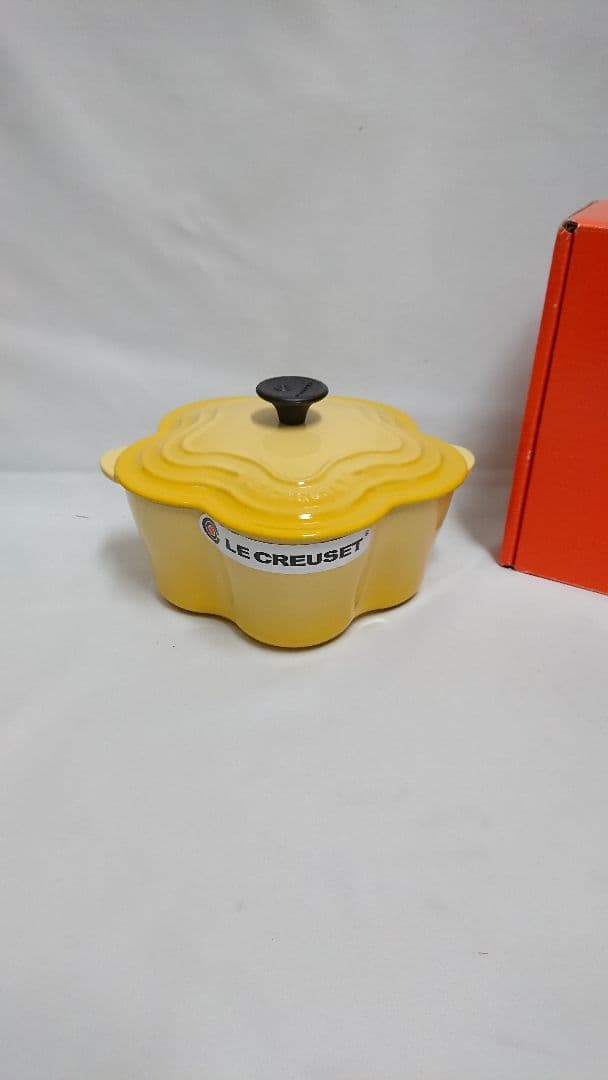 ルクルーゼ　ココットフルール ソレイユ