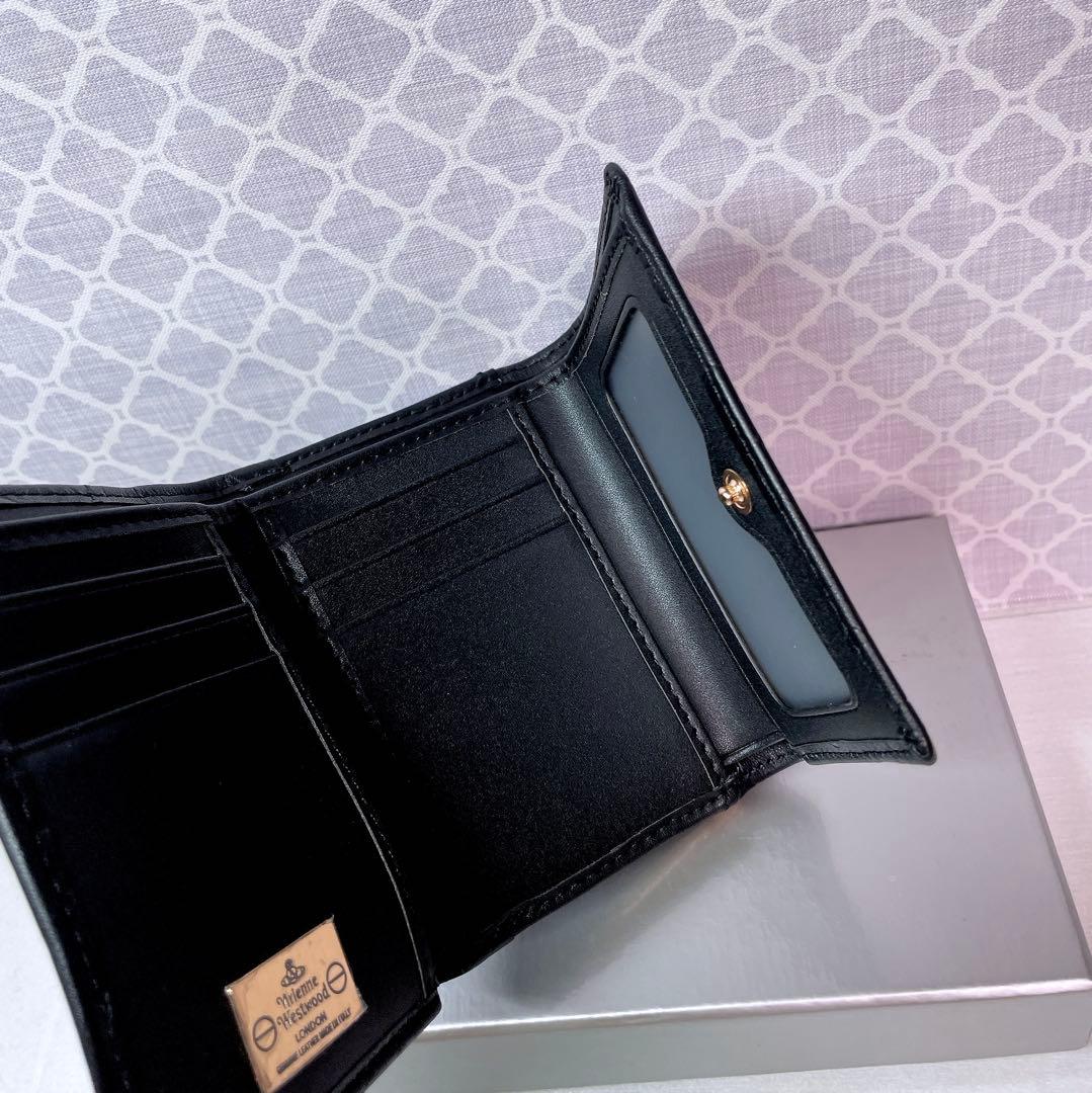 【最新❤︎新品】ヴィヴィアン・ウエストウッド　三折財布 黒マット