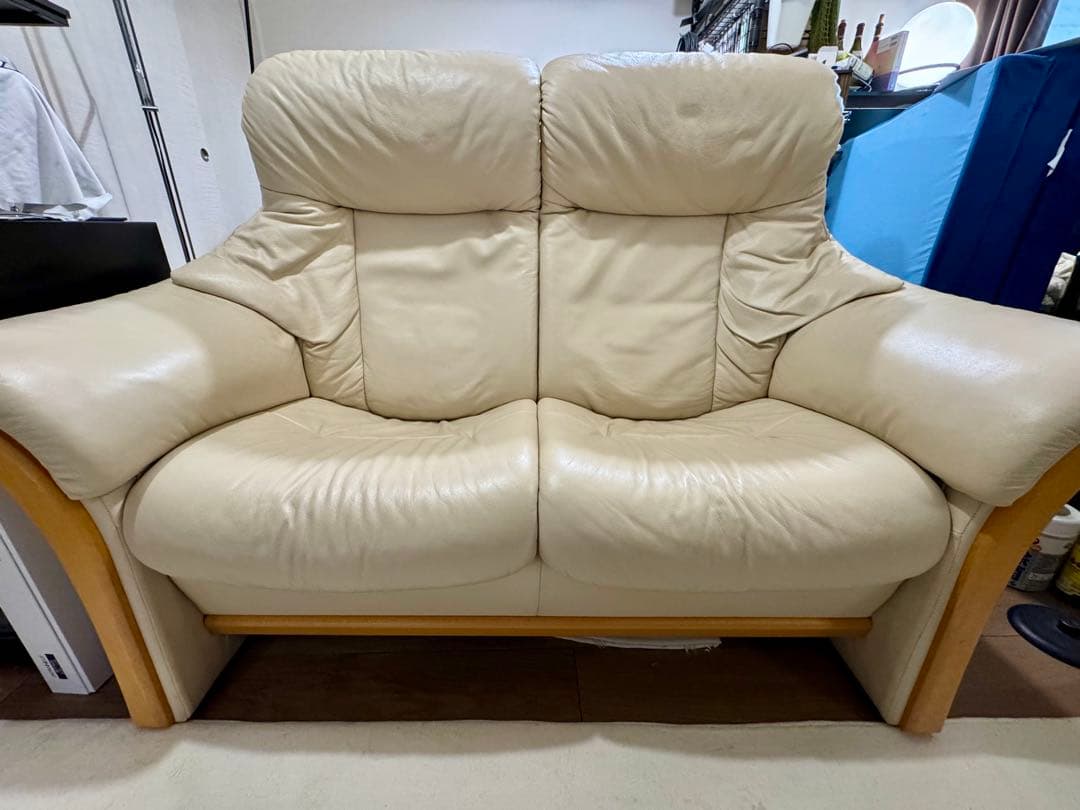 イエリアーダ フィヨルド レザー 2人掛け リクライニングソファ