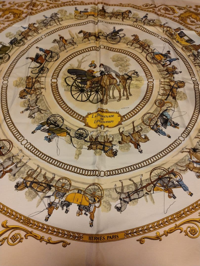 【HERMES】エルメス スカーフ カレ90 ロンシャンへの散歩