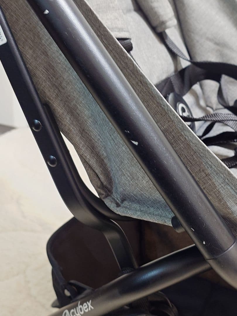 r*e様 Cybex EEZY S （サイベックスイージーS）　おまけフック付き