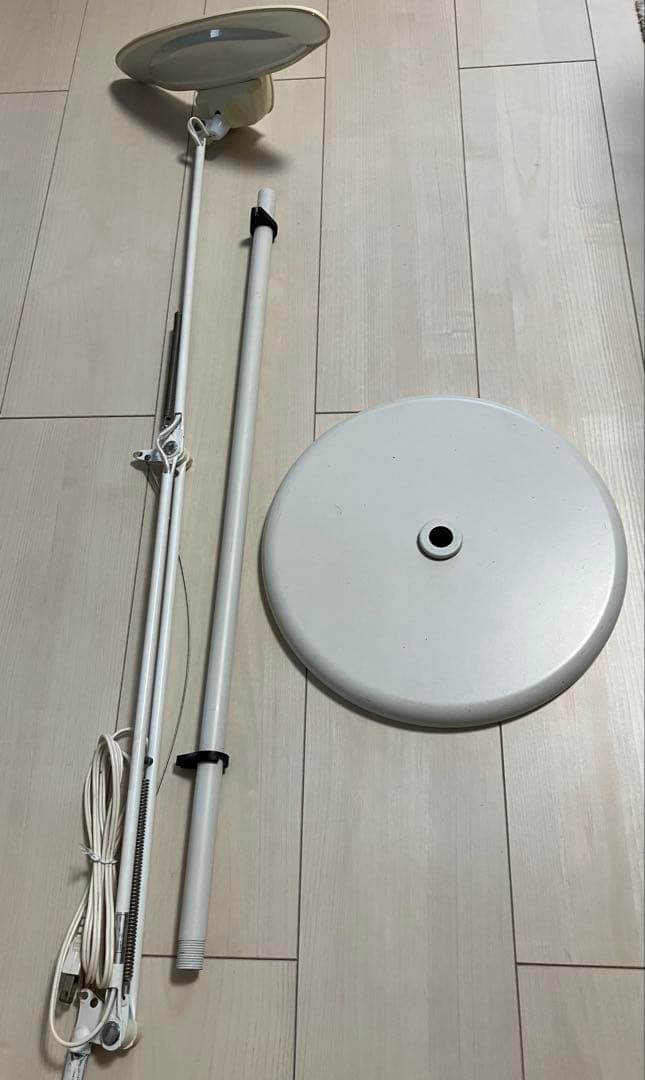 スワン電器　フロアスタンド￼　アーム式 ホワイト