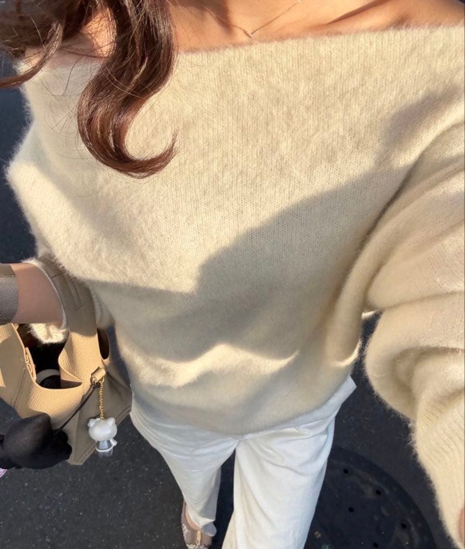 フォックスカシミヤオフショルニットトップス / FRAY I.D