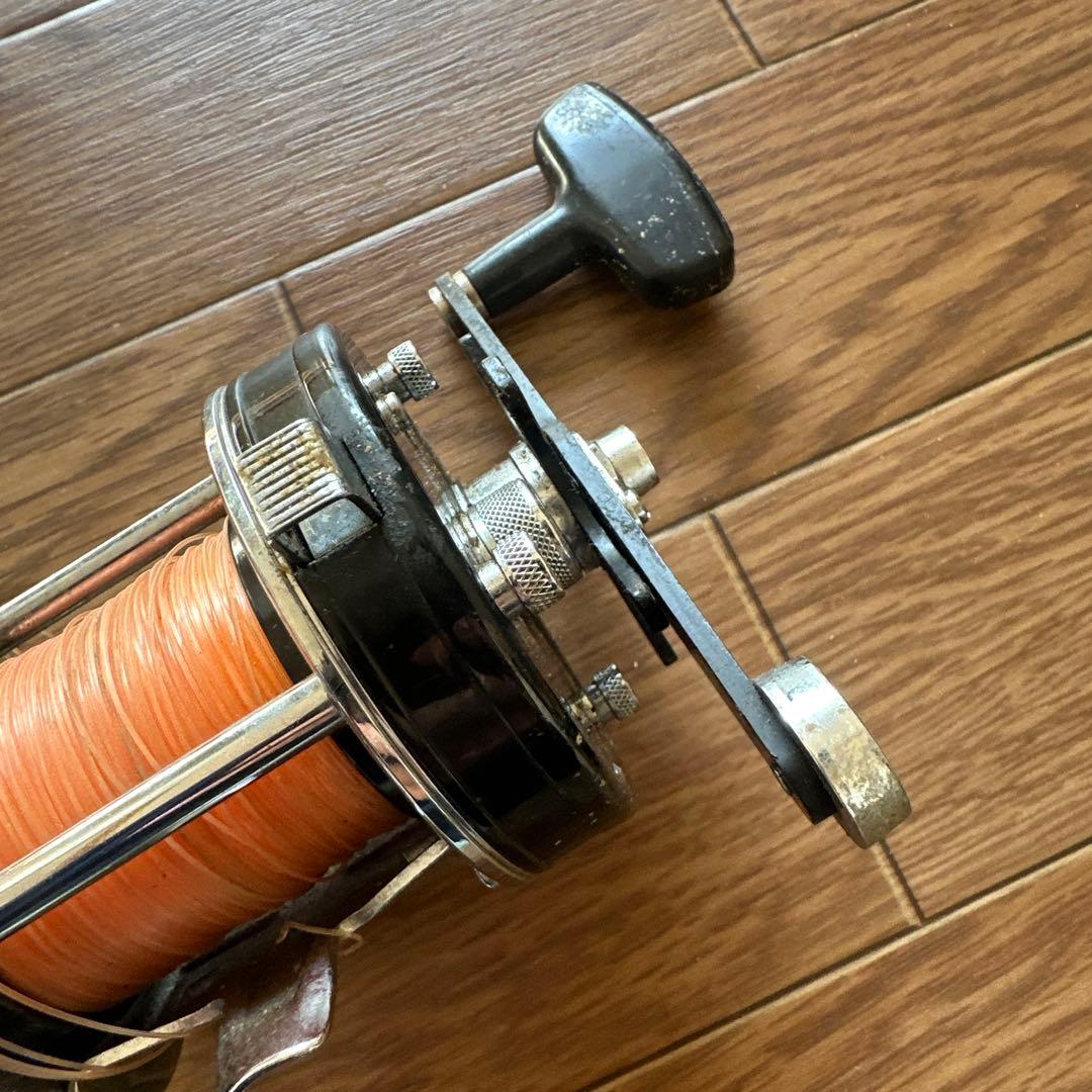 ABU Ambasseur 7000C オレンジ糸